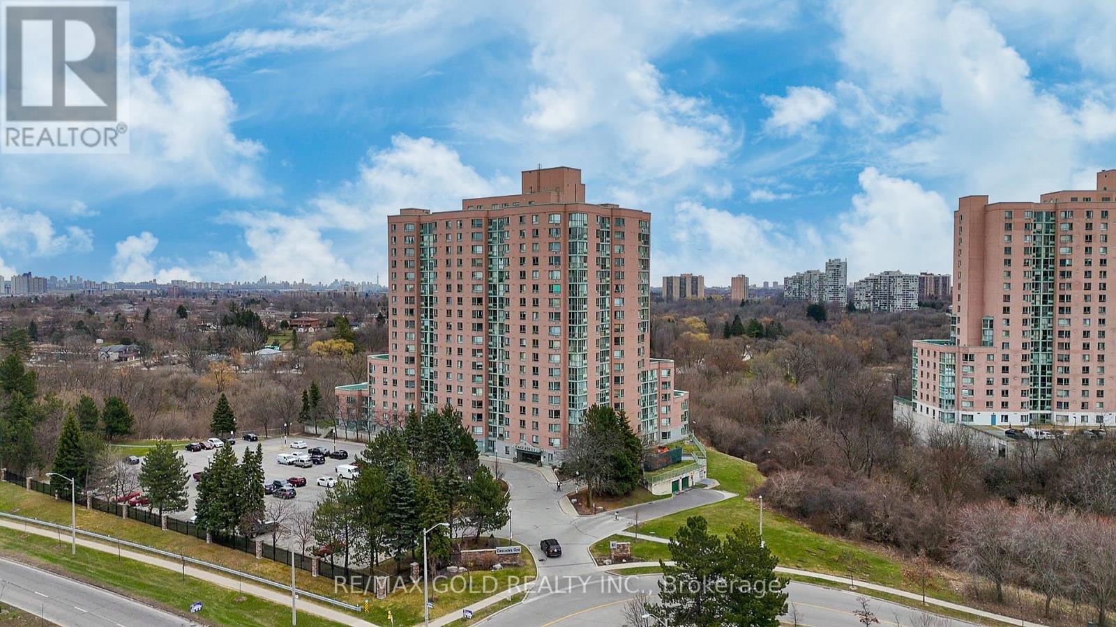 413 - 61 Markbrook Lane, Toronto, Ontario  M9V 5E7 - Photo 2 - W12206266