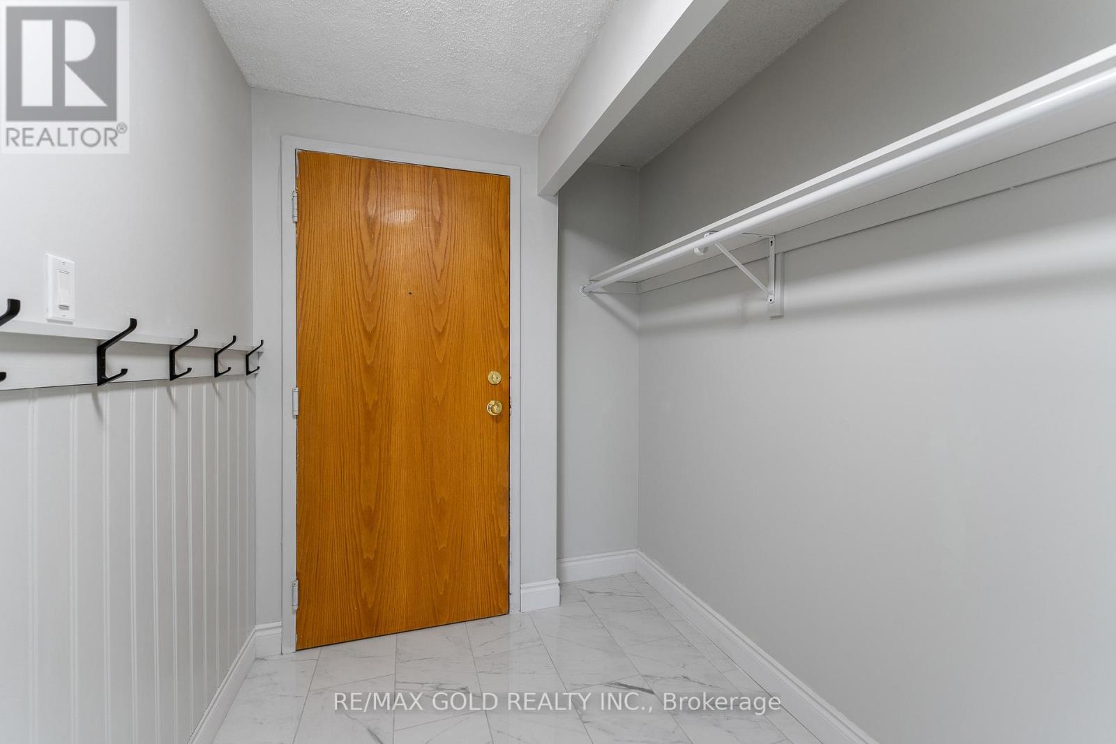 413 - 61 Markbrook Lane, Toronto, Ontario  M9V 5E7 - Photo 8 - W12206266