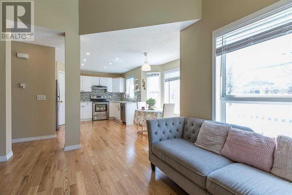 10665 Hidden Valley Drive Nw, Calgary, Alberta  T3A 5N3 - Photo 10 - A2207867