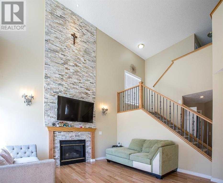 10665 Hidden Valley Drive Nw, Calgary, Alberta  T3A 5N3 - Photo 8 - A2207867