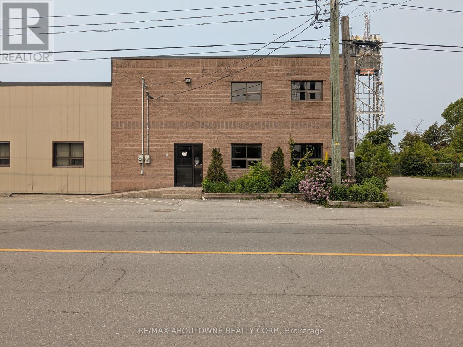 198 Welland Street, Port Colborne, Ontario  L3K 5V8 - Photo 1 - X12206222