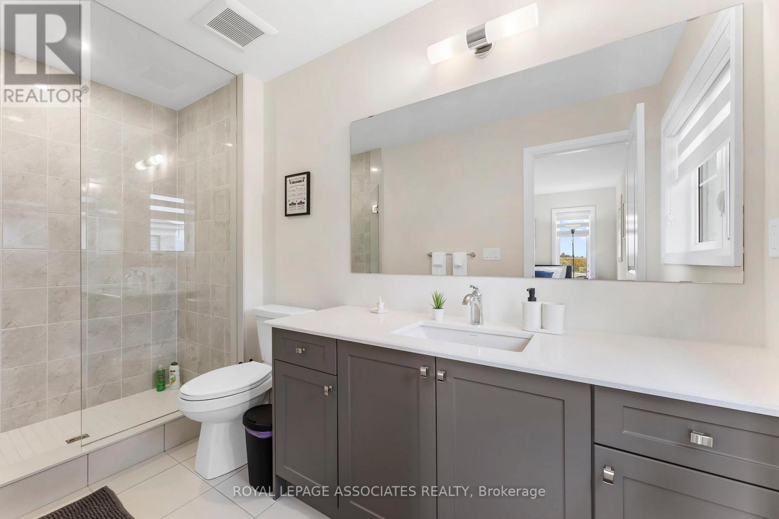 941 Grosbeak Trail, Pickering, Ontario  L1X 0P6 - Photo 23 - E12202492