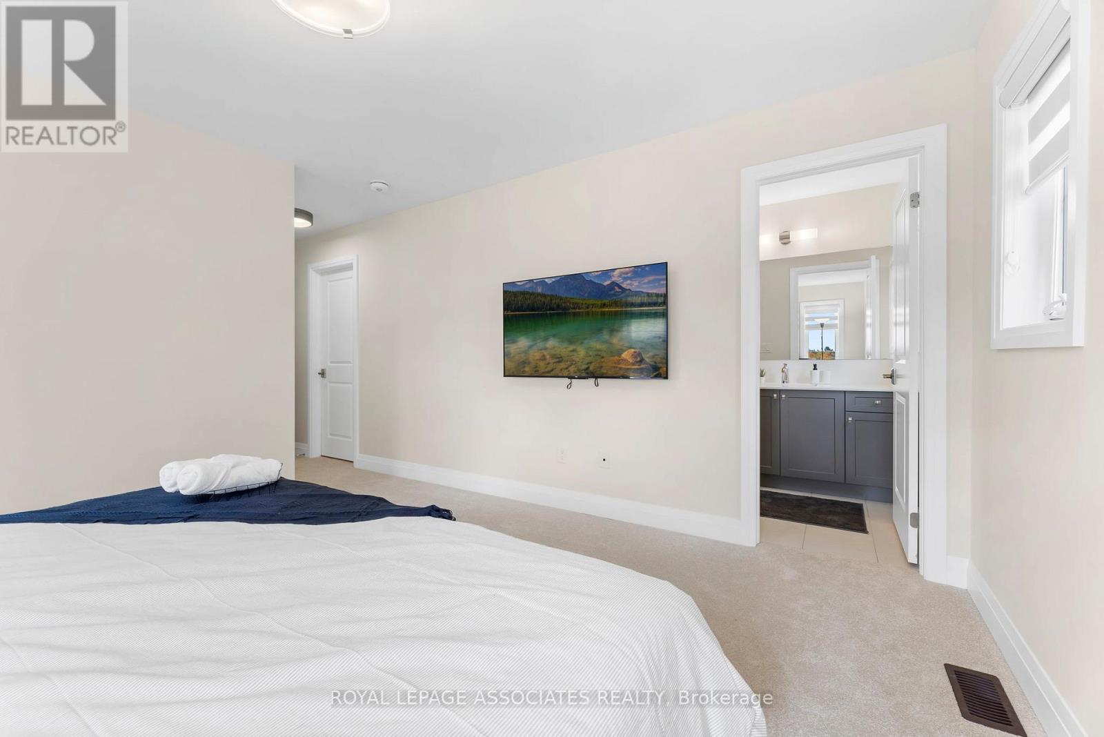 941 Grosbeak Trail, Pickering, Ontario  L1X 0P6 - Photo 22 - E12202492