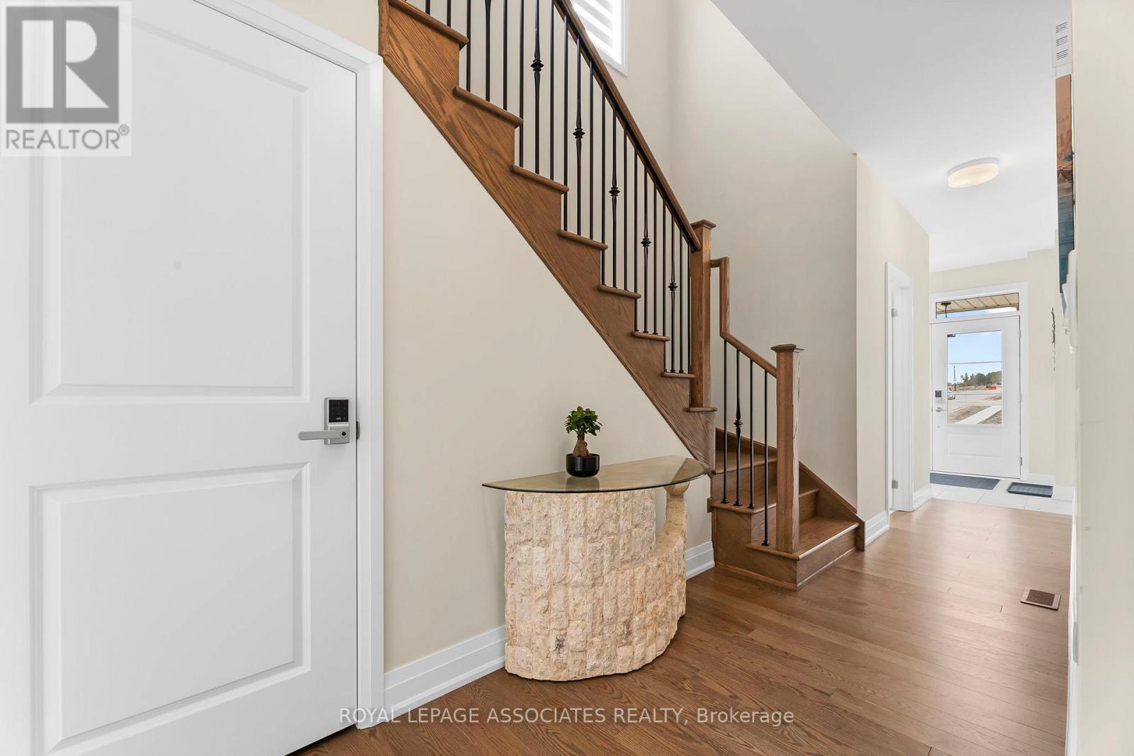 941 Grosbeak Trail, Pickering, Ontario  L1X 0P6 - Photo 5 - E12202492