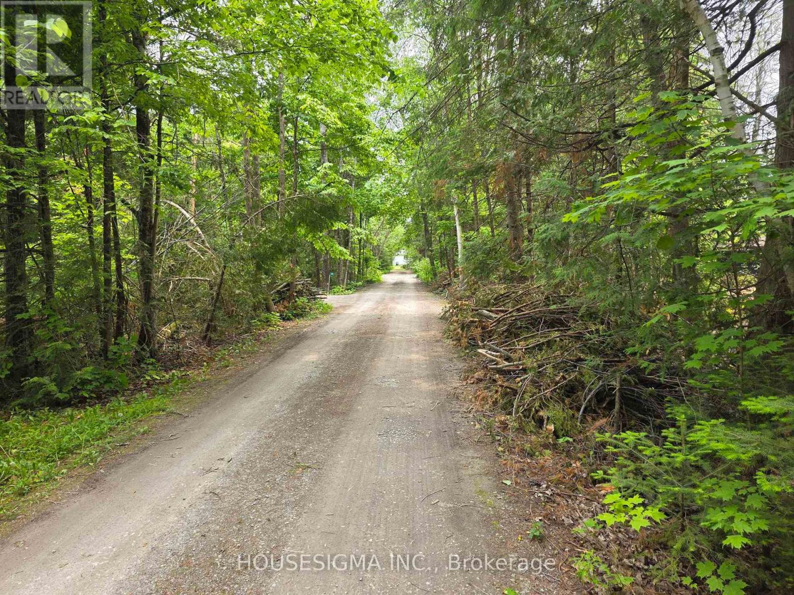 Lot 37 (9) Camelot Place, Kawartha Lakes, Ontario  K0M 2B0 - Photo 3 - X12205389