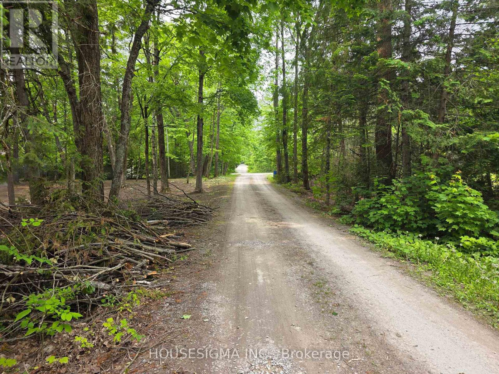 Lot 37 (9) Camelot Place, Kawartha Lakes, Ontario  K0M 2B0 - Photo 2 - X12205389