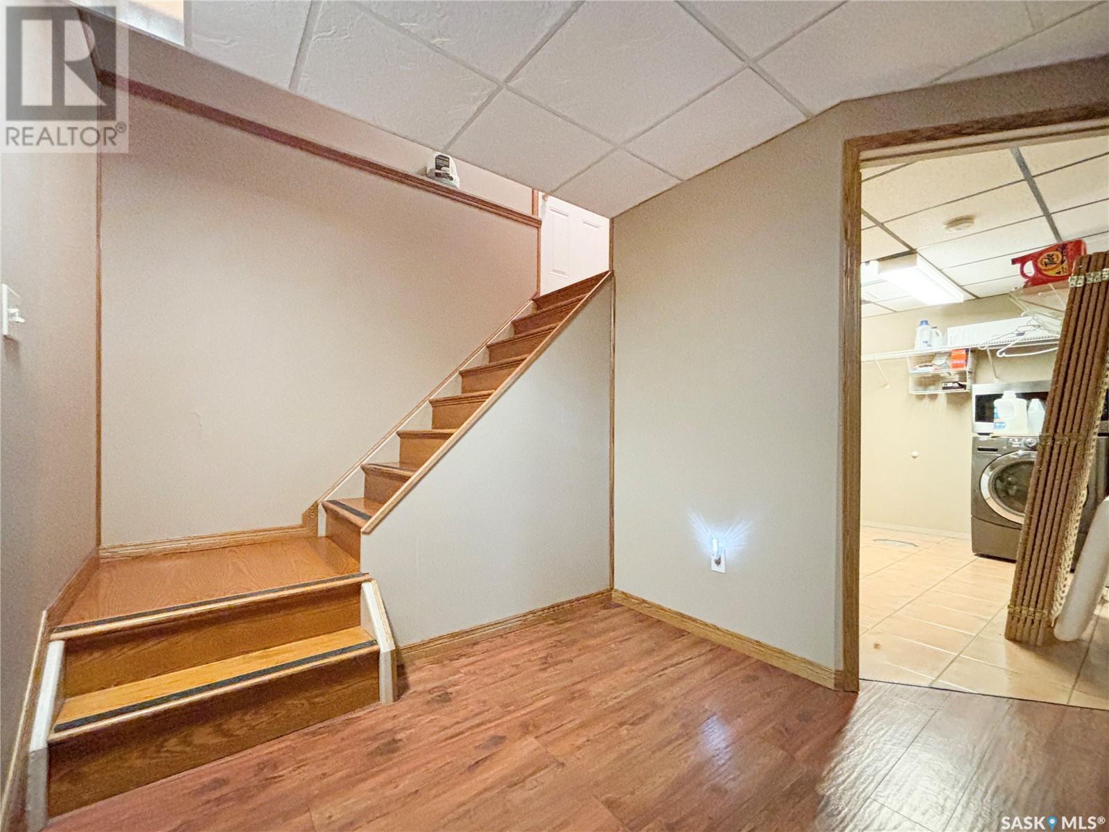 215 Hogg Way, Saskatoon, Saskatchewan  S7N 3W4 - Photo 17 - SK008813