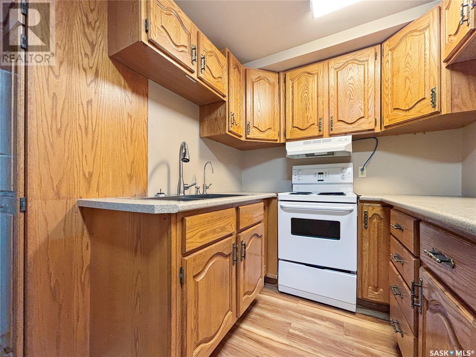 215 Hogg Way, Saskatoon, Saskatchewan  S7N 3W4 - Photo 24 - SK008813