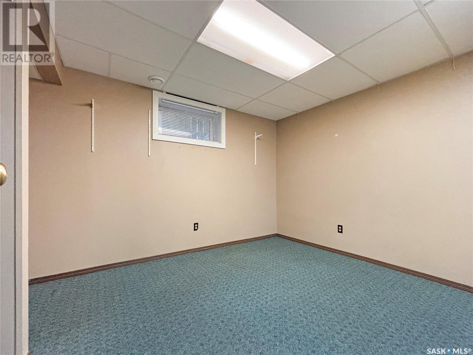 215 Hogg Way, Saskatoon, Saskatchewan  S7N 3W4 - Photo 27 - SK008813
