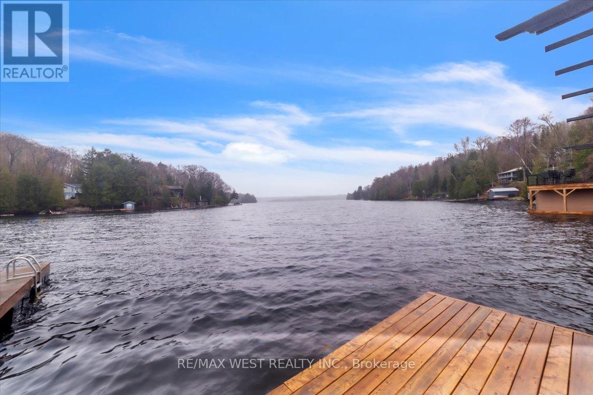 1017 Rays Lane, Minden Hills, Ontario  K0M 2K0 - Photo 4 - X12131966