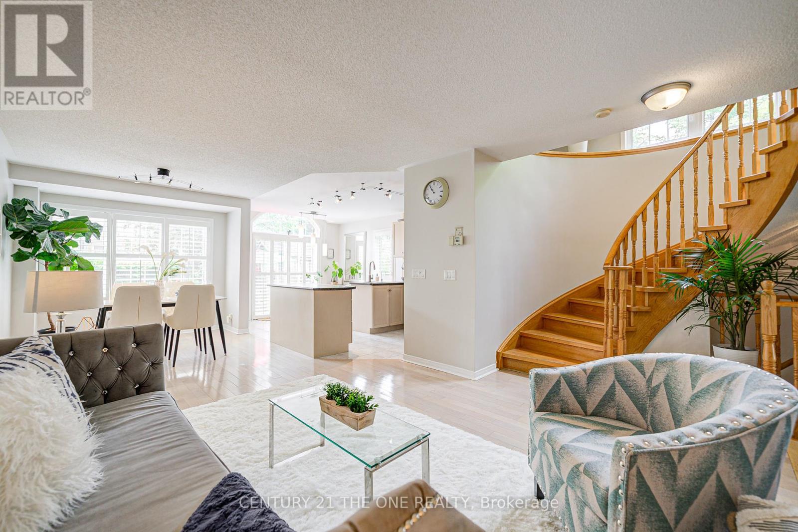 20 Goldbrook Crescent, Richmond Hill, Ontario  L4S 1V4 - Photo 5 - N12199446