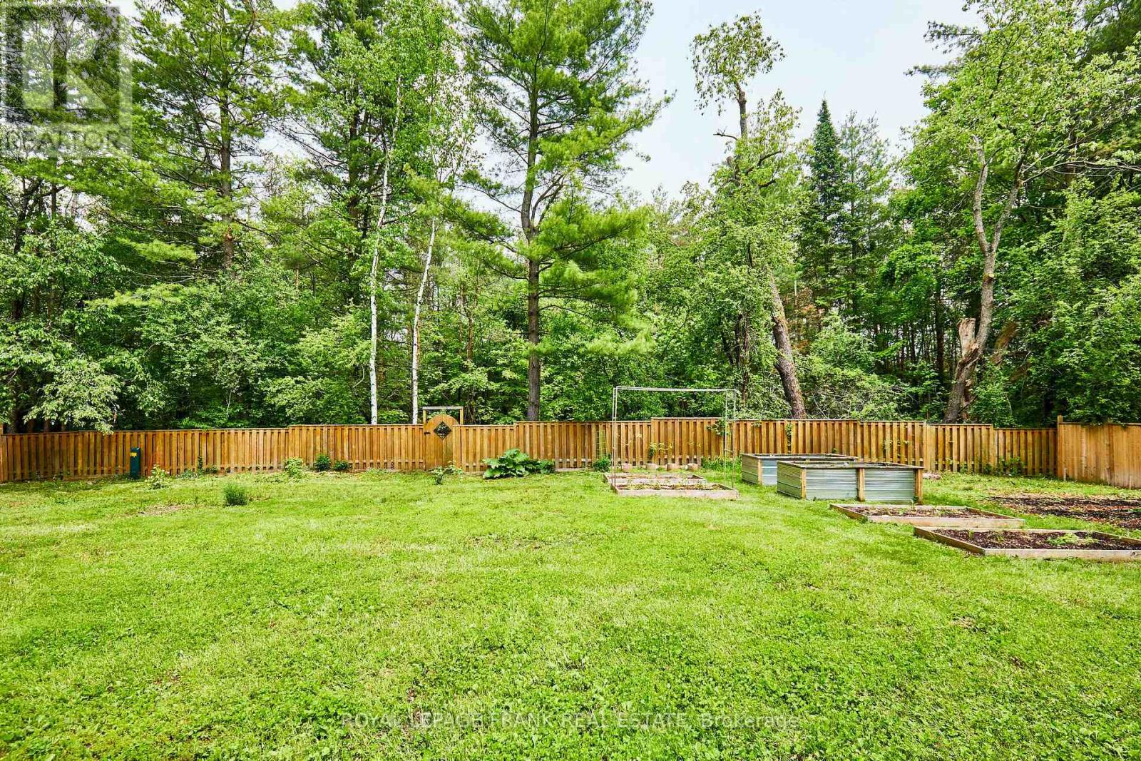 132 Coulter Drive, Kawartha Lakes, Ontario  L0A 1K0 - Photo 42 - X12206485