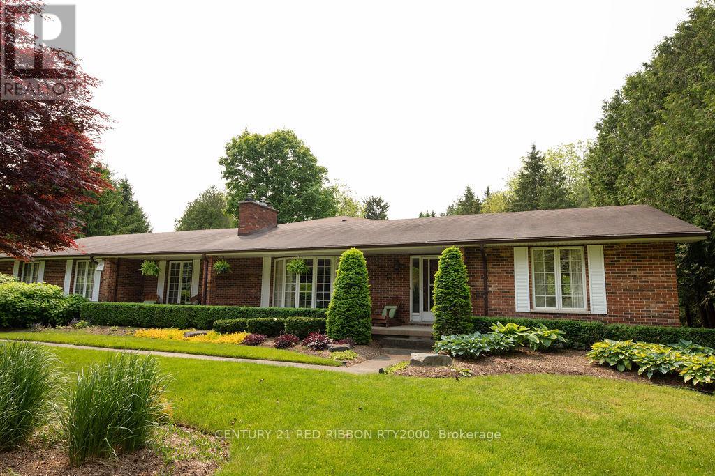 24387 Saxton Road, Strathroy-Caradoc, Ontario  N7G 3H4 - Photo 42 - X12206392