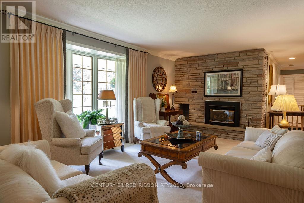 24387 Saxton Road, Strathroy-Caradoc, Ontario  N7G 3H4 - Photo 8 - X12206392