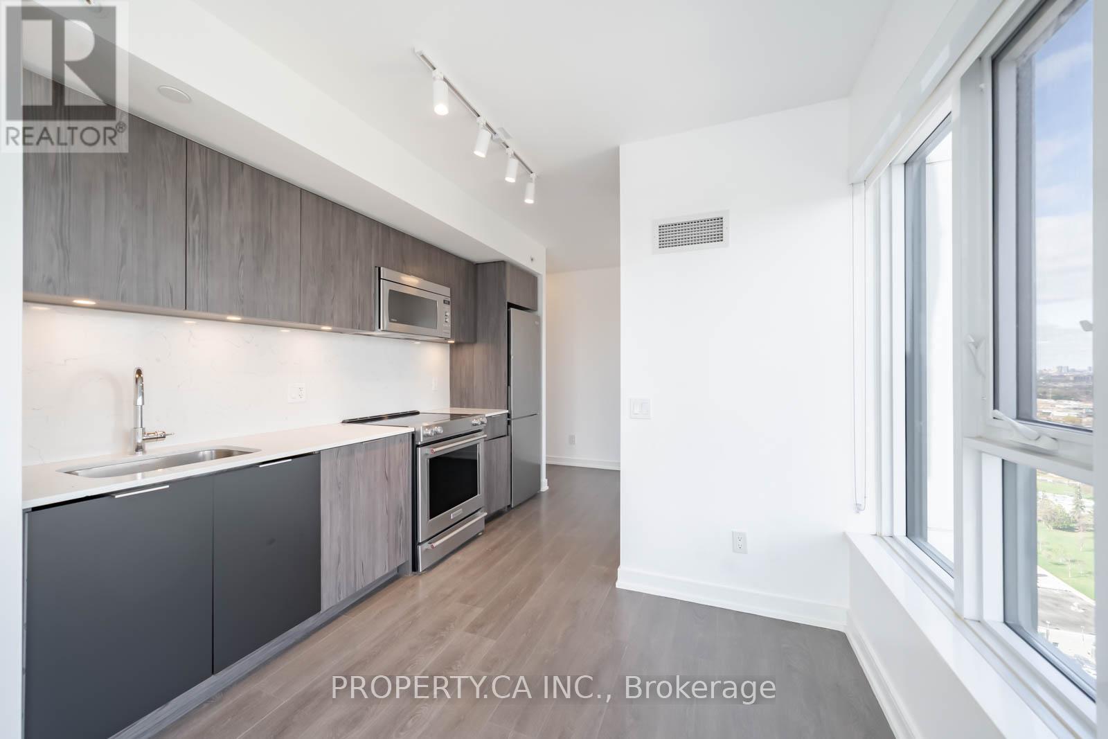 2404 - 30 Samuel Wood Way, Toronto, Ontario  M9B 0H9 - Photo 6 - W12117579