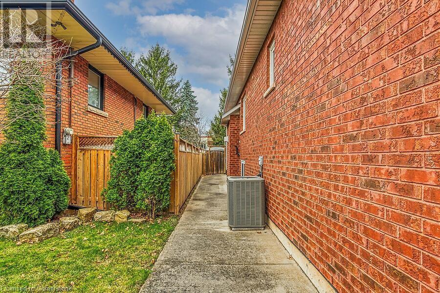 338 Central Avenue, Grimsby, Ontario  L3M 4W7 - Photo 35 - 40738963