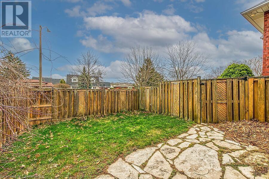 338 Central Avenue, Grimsby, Ontario  L3M 4W7 - Photo 38 - 40738963