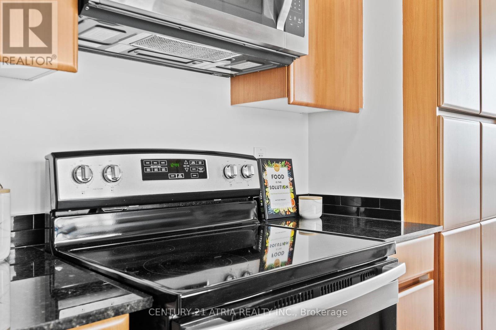 908 - 30 Canterbury Place, Toronto (Willowdale West), Ontario  M2N 0B9 - Photo 20 - C12206279