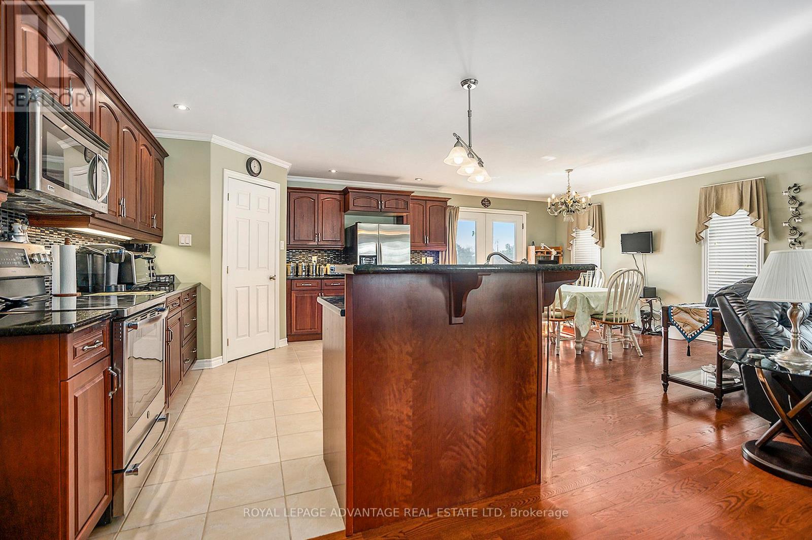 521 Crain Drive, Drummond/north Elmsley, Ontario  K7H 3C9 - Photo 11 - X12206390