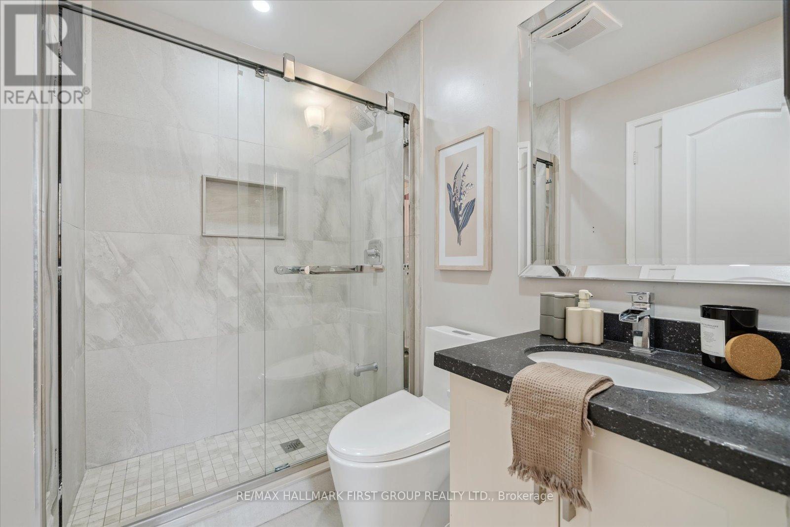 27 Shenandoah Drive, Whitby, Ontario  L1P 1S9 - Photo 23 - E12206281