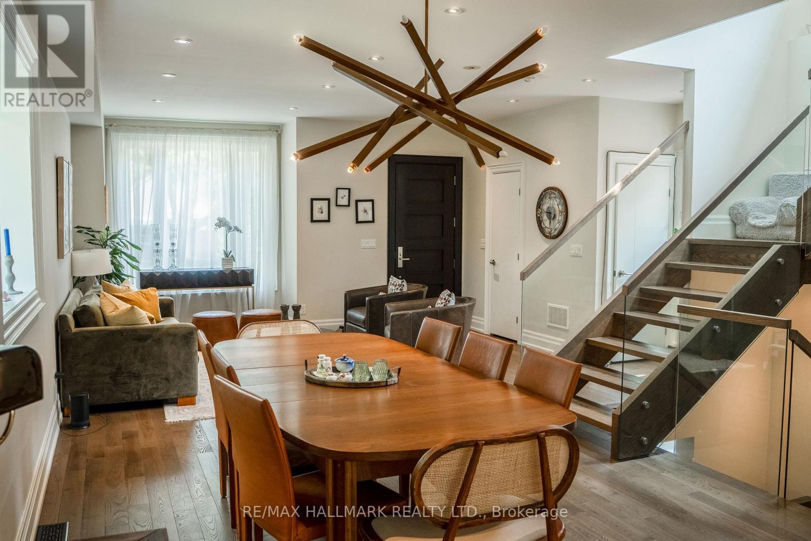 344 Glebemount Avenue, Toronto, Ontario  M4C 3V5 - Photo 2 - E12206361