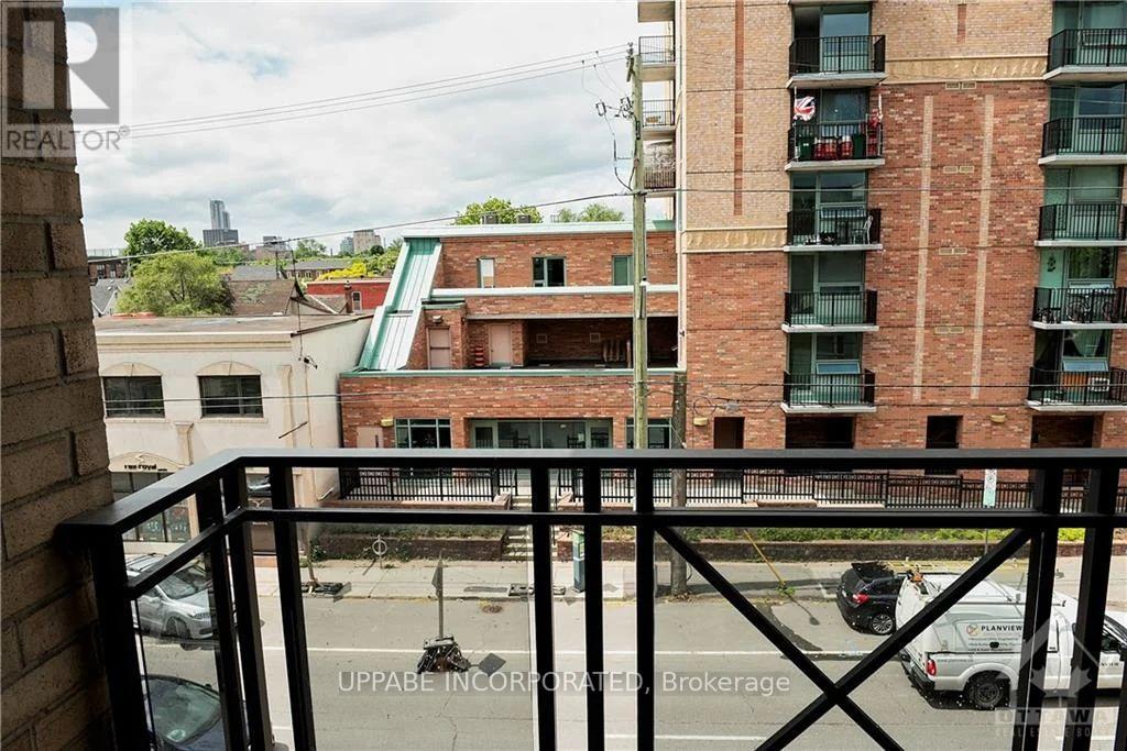 422 - 429 Kent Street, Ottawa, Ontario  K2P 1B5 - Photo 3 - X12206461
