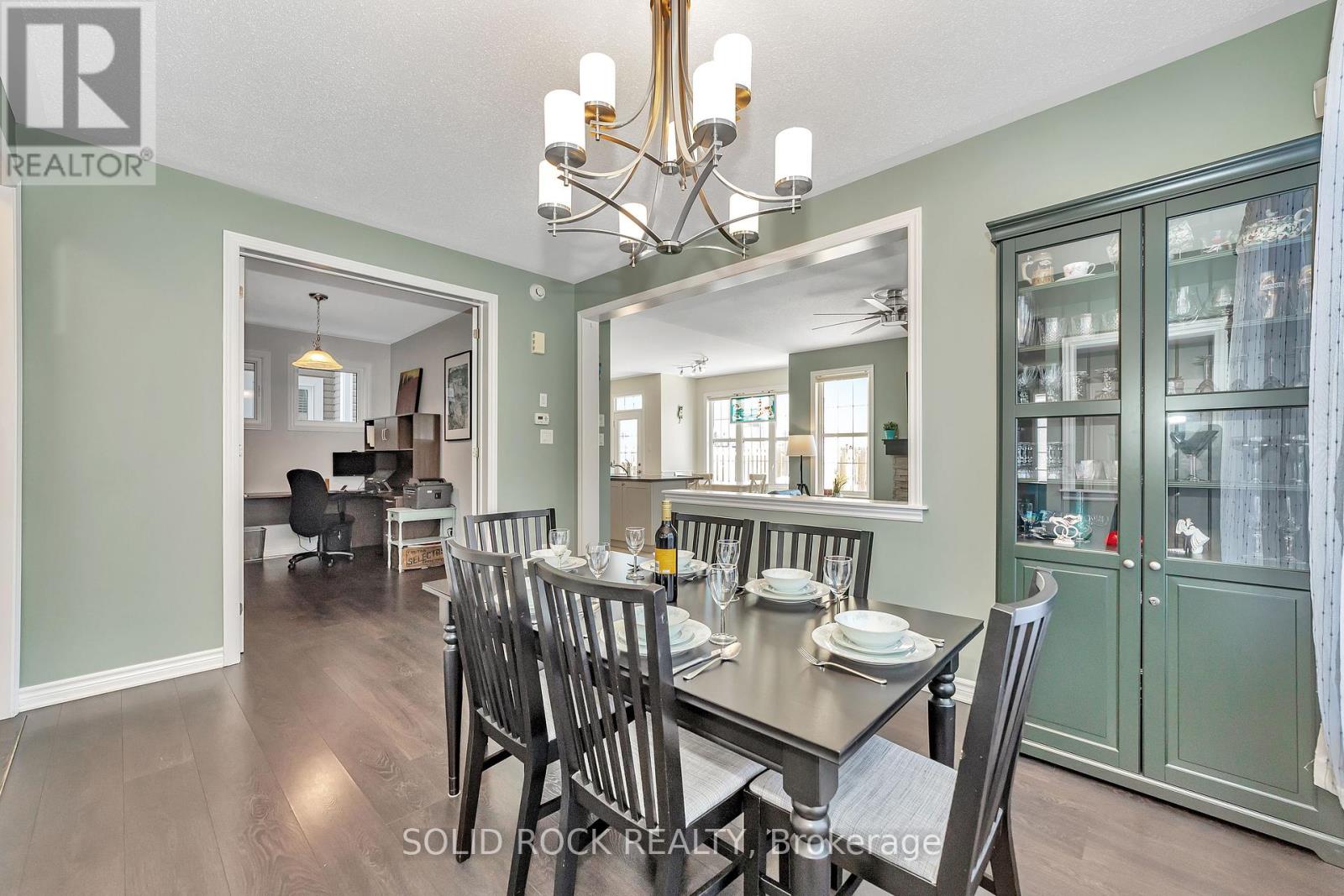 32 Solaris Drive, Ottawa, Ontario  K2M 0L6 - Photo 9 - X12206516
