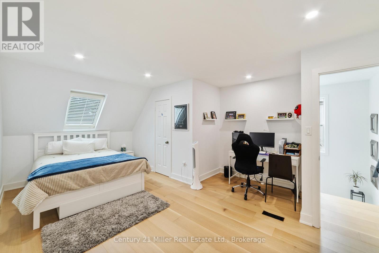 11 - 1061 North Shore Boulevard E, Burlington, Ontario  L7T 1X9 - Photo 20 - W12206403