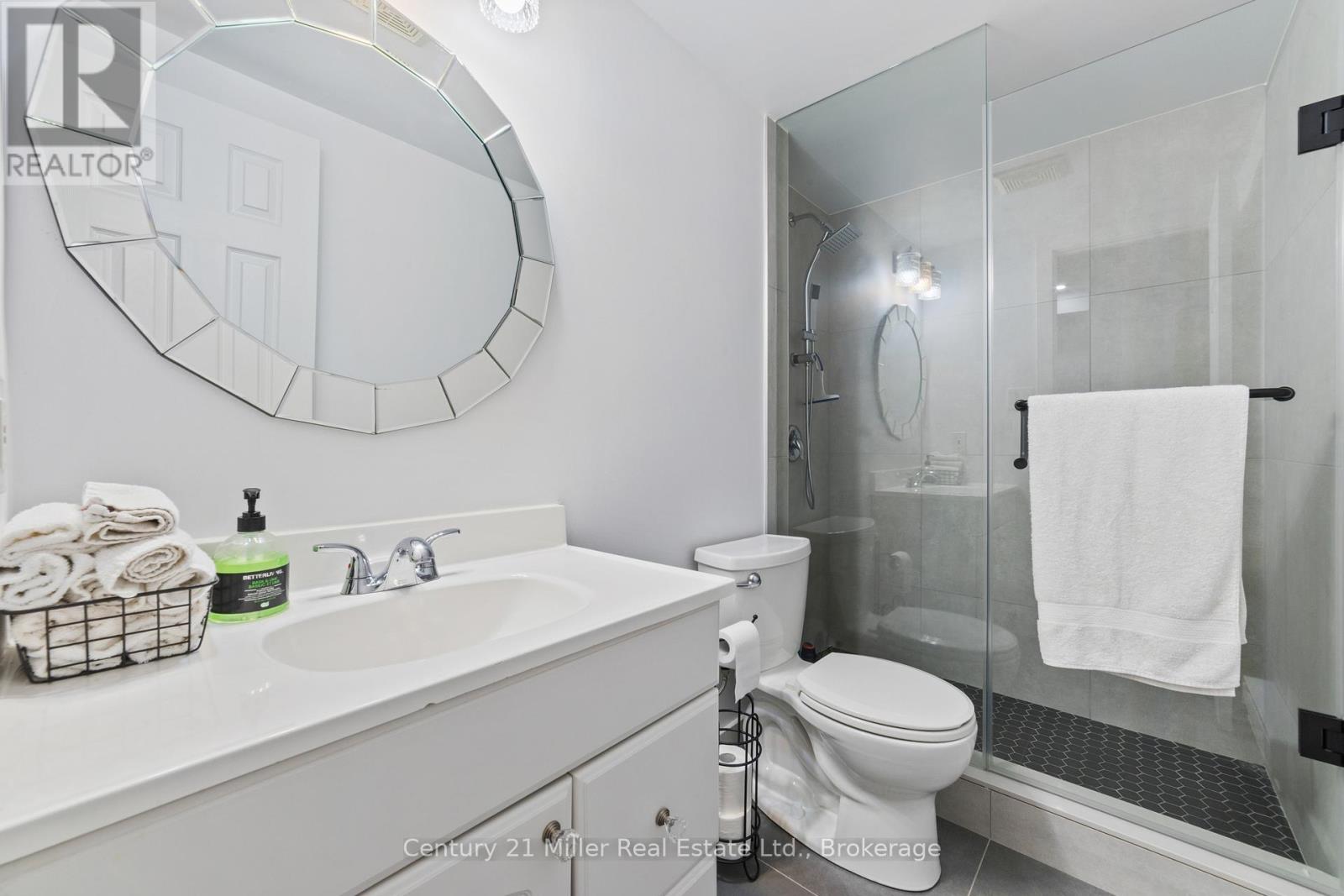 11 - 1061 North Shore Boulevard E, Burlington, Ontario  L7T 1X9 - Photo 29 - W12206403