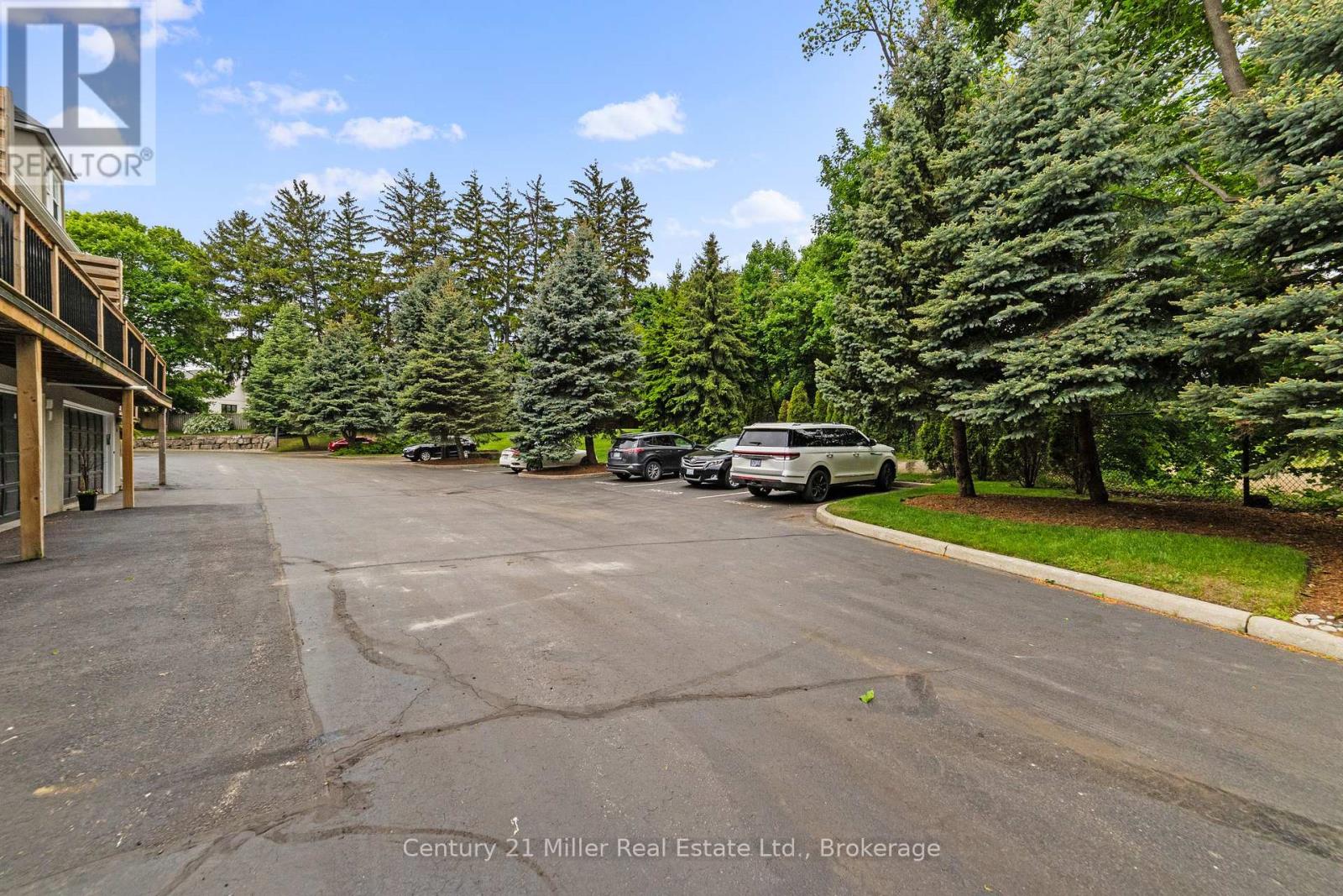 11 - 1061 North Shore Boulevard E, Burlington, Ontario  L7T 1X9 - Photo 33 - W12206403