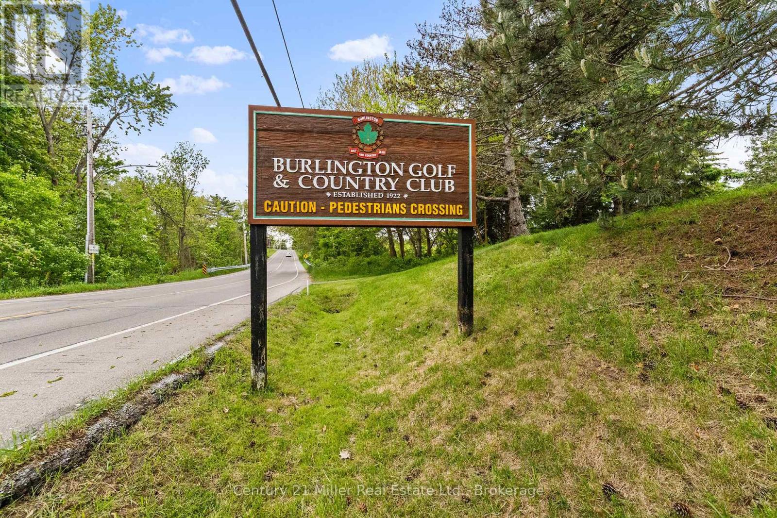 11 - 1061 North Shore Boulevard E, Burlington, Ontario  L7T 1X9 - Photo 47 - W12206403
