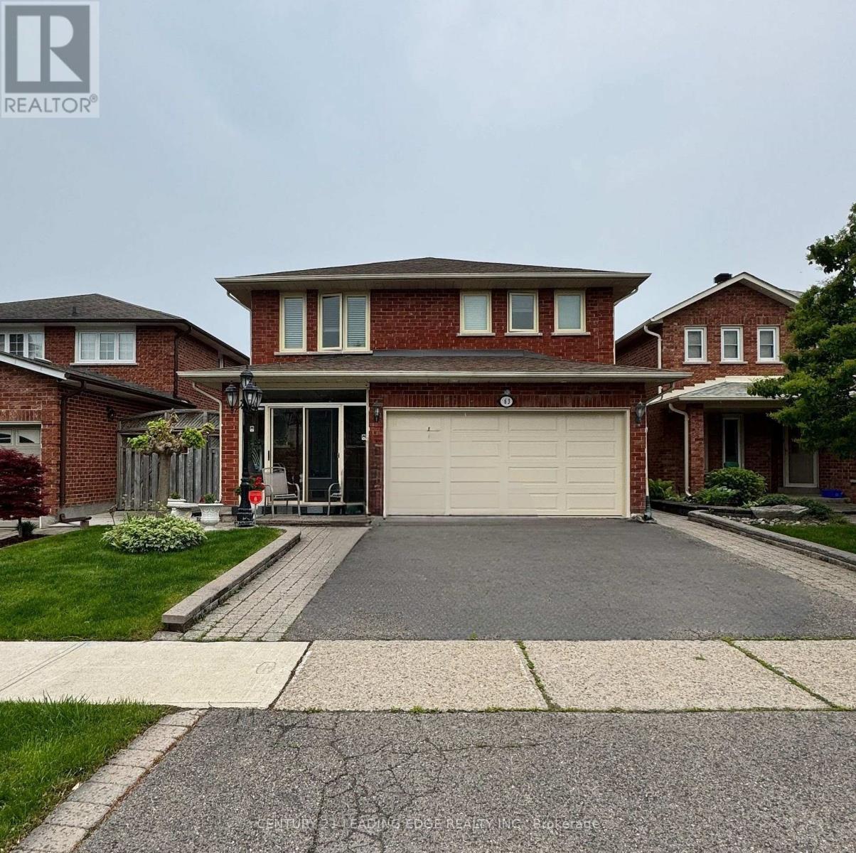 63 Canterbury Court, Richmond Hill, Ontario  L4C 8E7 - Photo 1 - N12206283