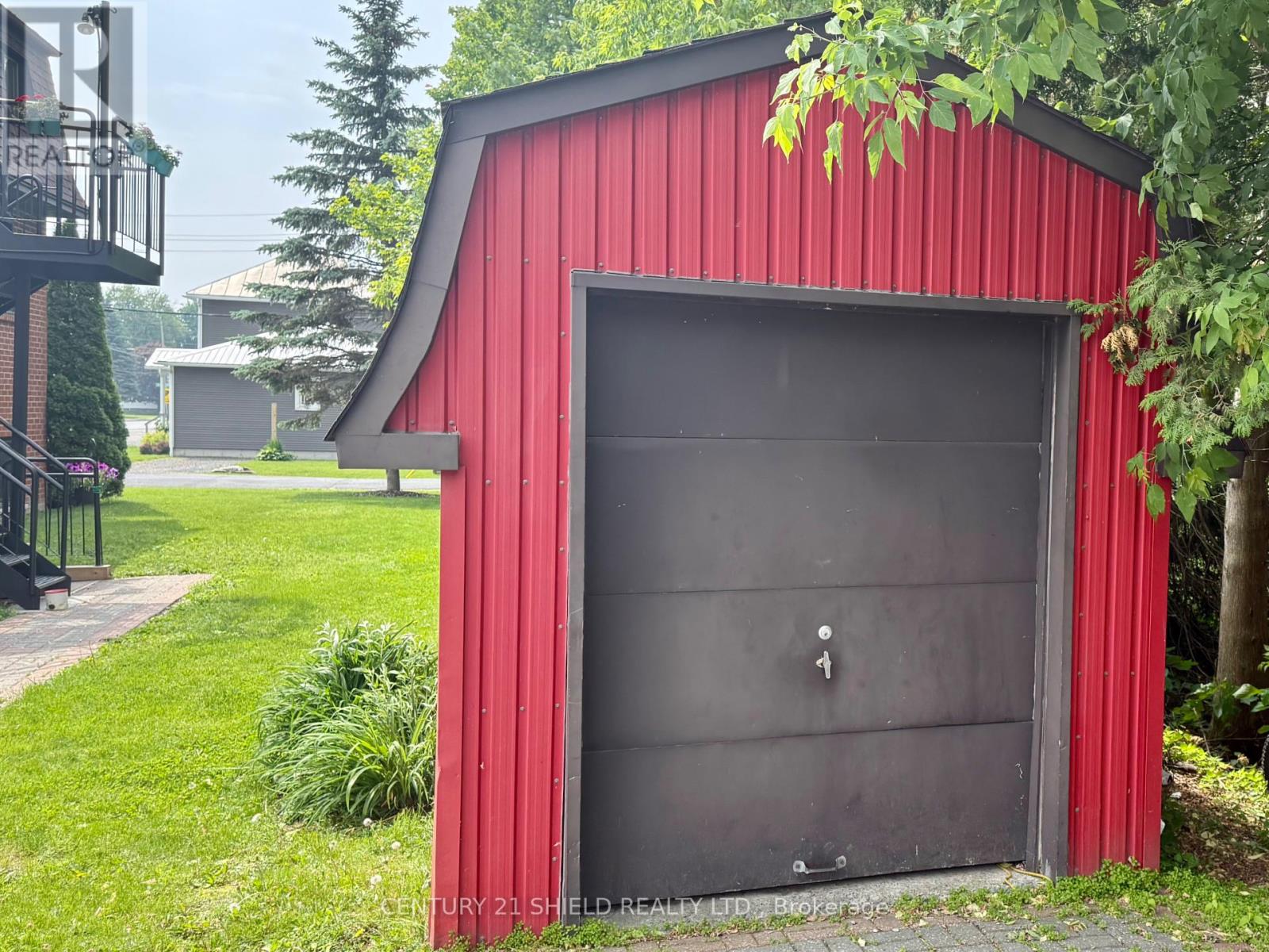 124 Military Road N, South Glengarry, Ontario  K0C 1N0 - Photo 5 - X12206406