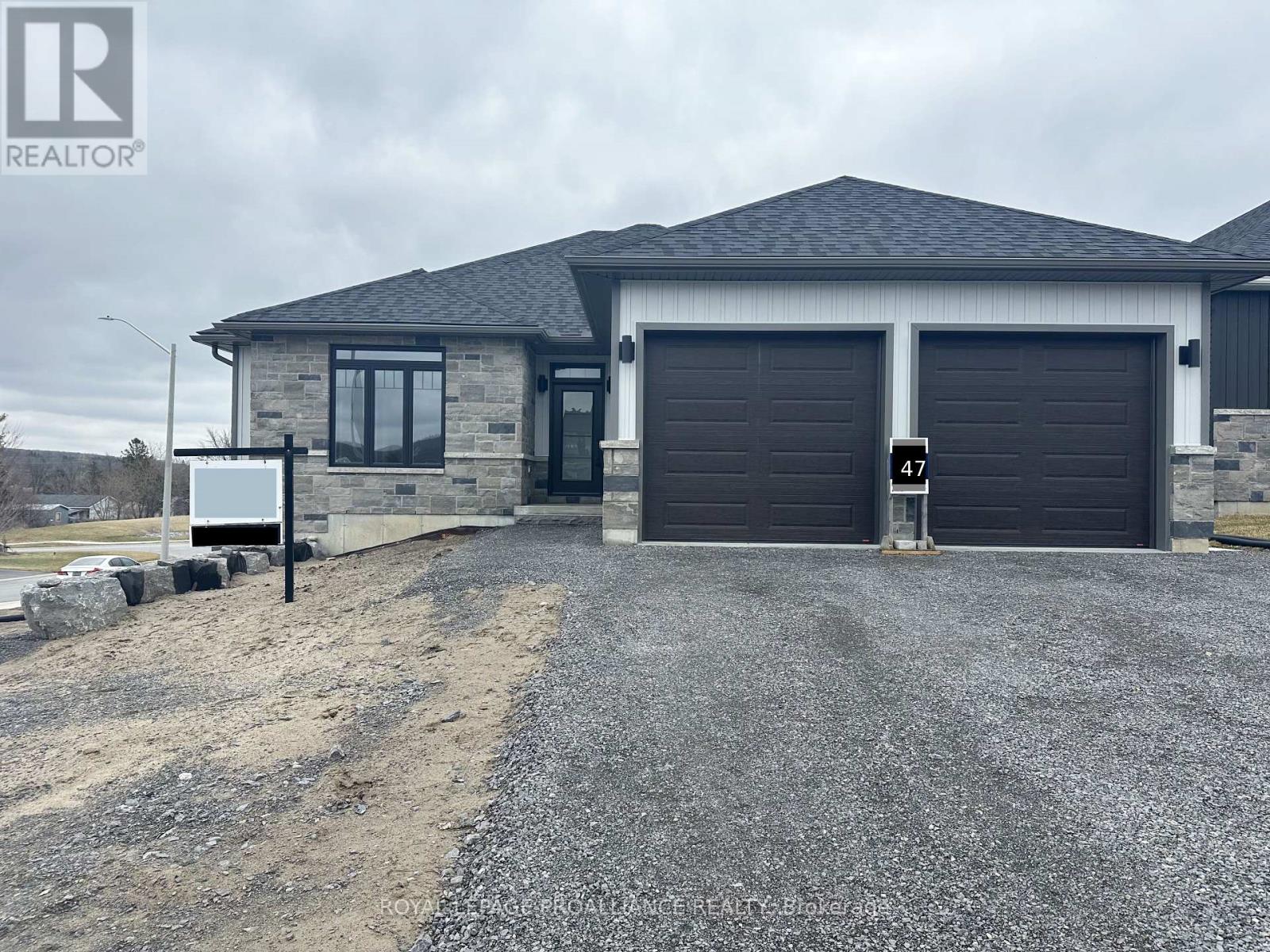 47 ROSEWOOD DRIVE, quinte west, Ontario