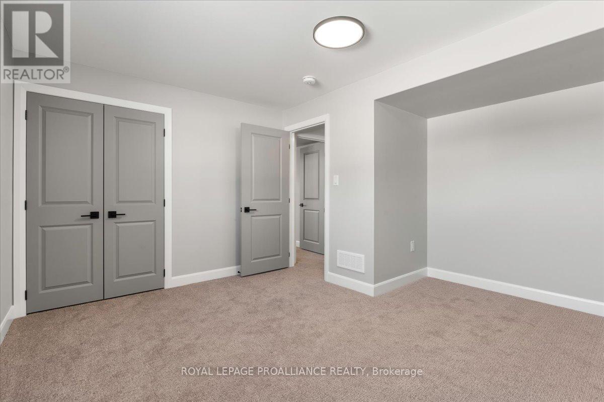 47 Rosewood Drive, Quinte West, Ontario  K0K 2C0 - Photo 15 - X12206490
