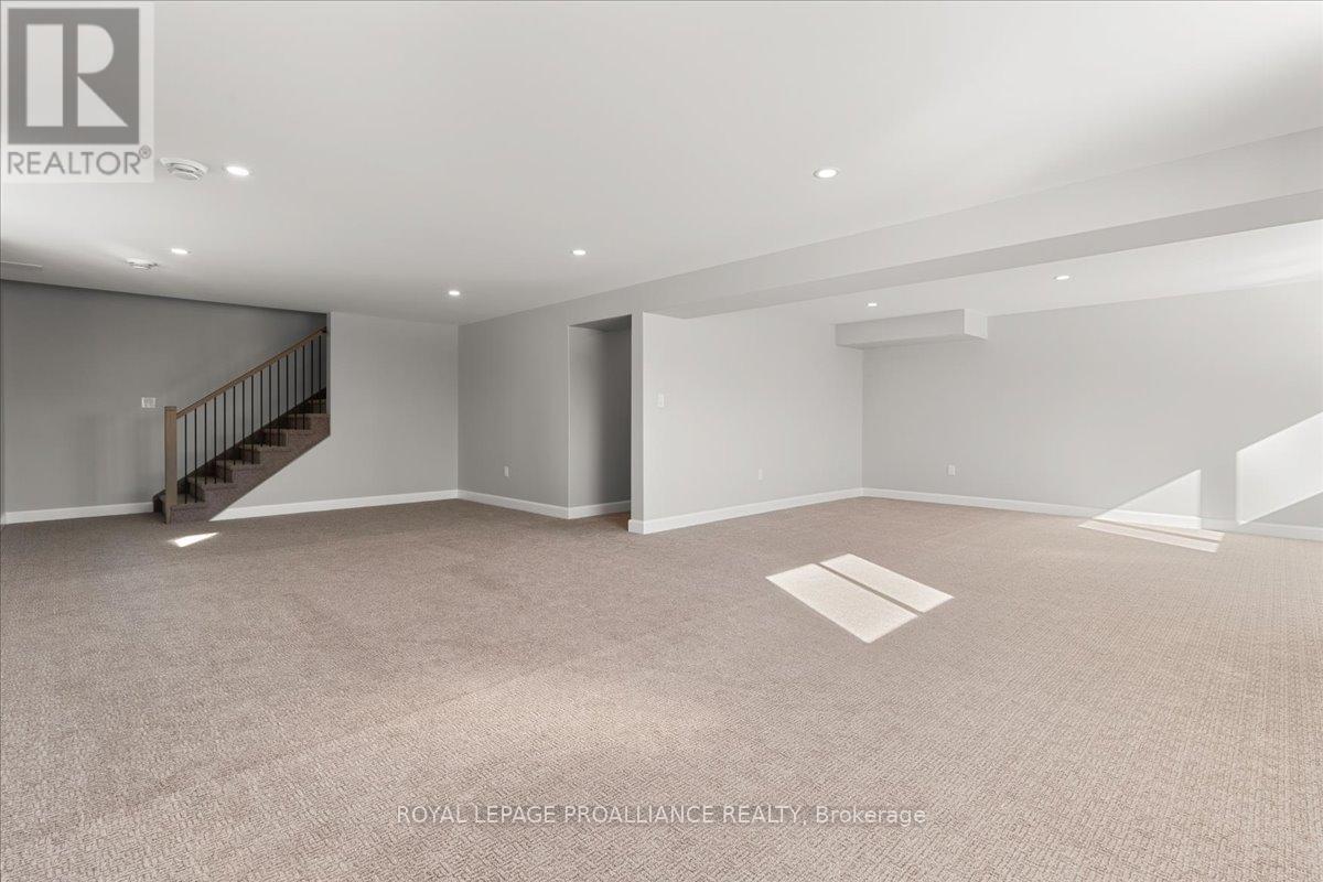 47 Rosewood Drive, Quinte West, Ontario  K0K 2C0 - Photo 11 - X12206490