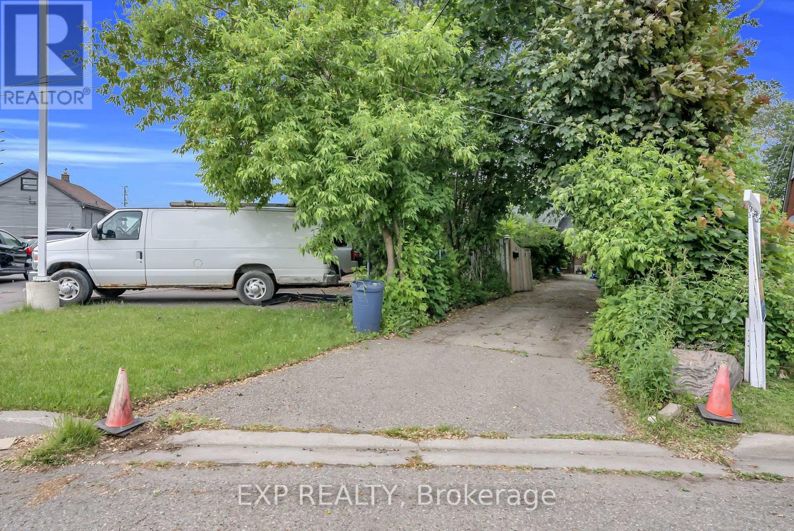 3 HARROW STREET, Mississauga, Ontario