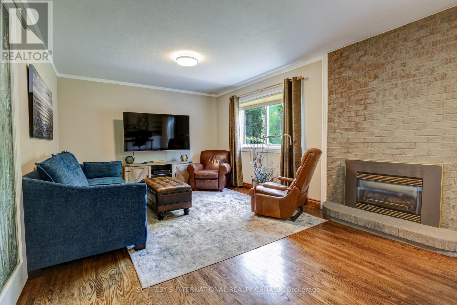 8 Hunting Ridge, Toronto, Ontario  M9R 1B5 - Photo 10 - W12206289