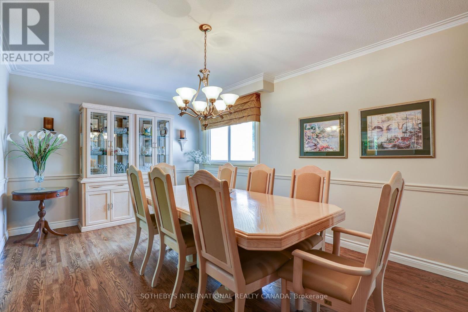 8 Hunting Ridge, Toronto, Ontario  M9R 1B5 - Photo 5 - W12206289