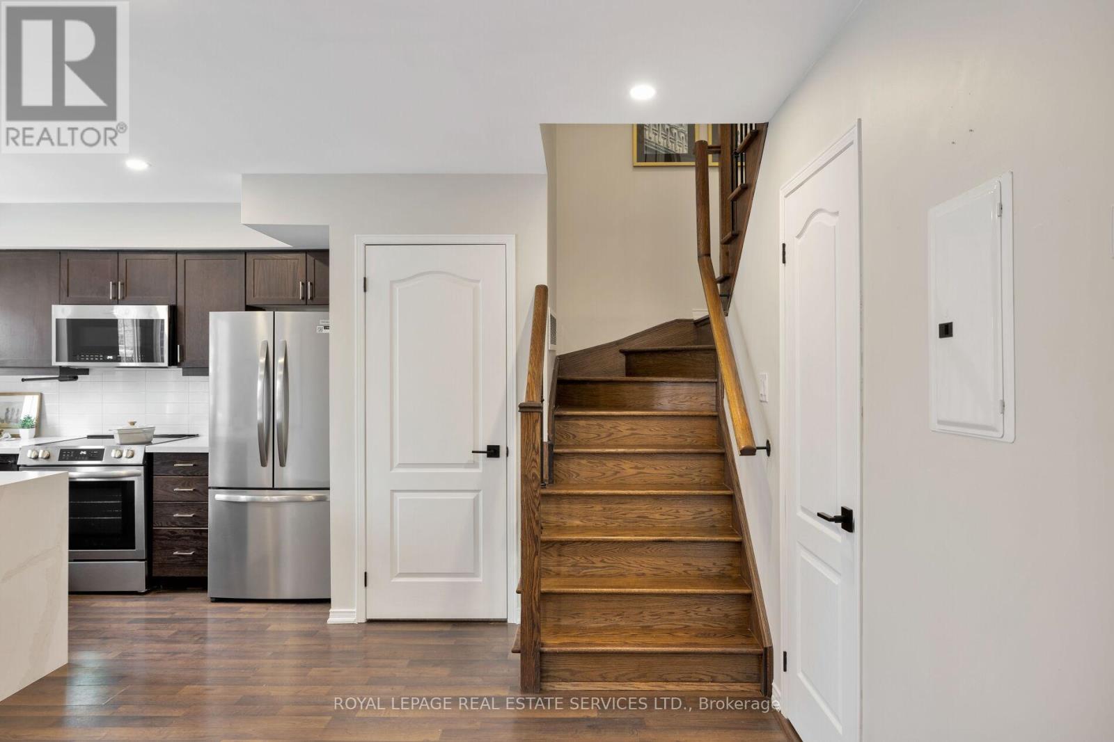 10 - 15 Hays Boulevard, Oakville (Ro River Oaks), Ontario  L6H 0H8 - Photo 15 - W12206308