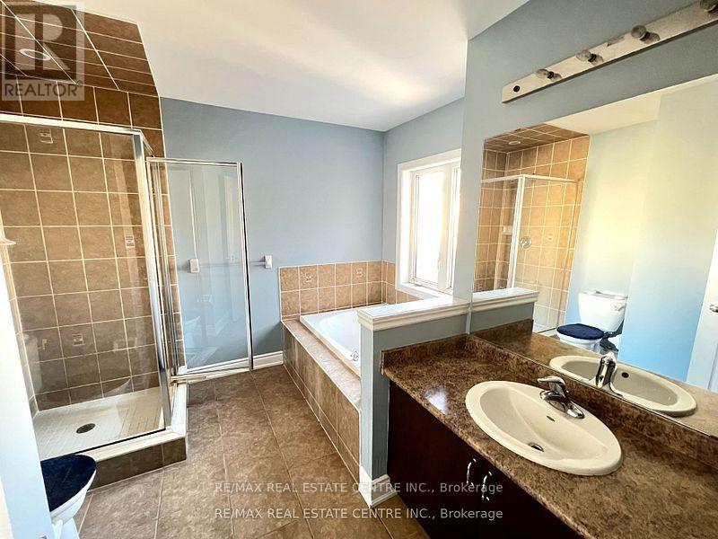 211 Elbern Markell Drive, Brampton, Ontario  L6X 3A9 - Photo 20 - W12206316