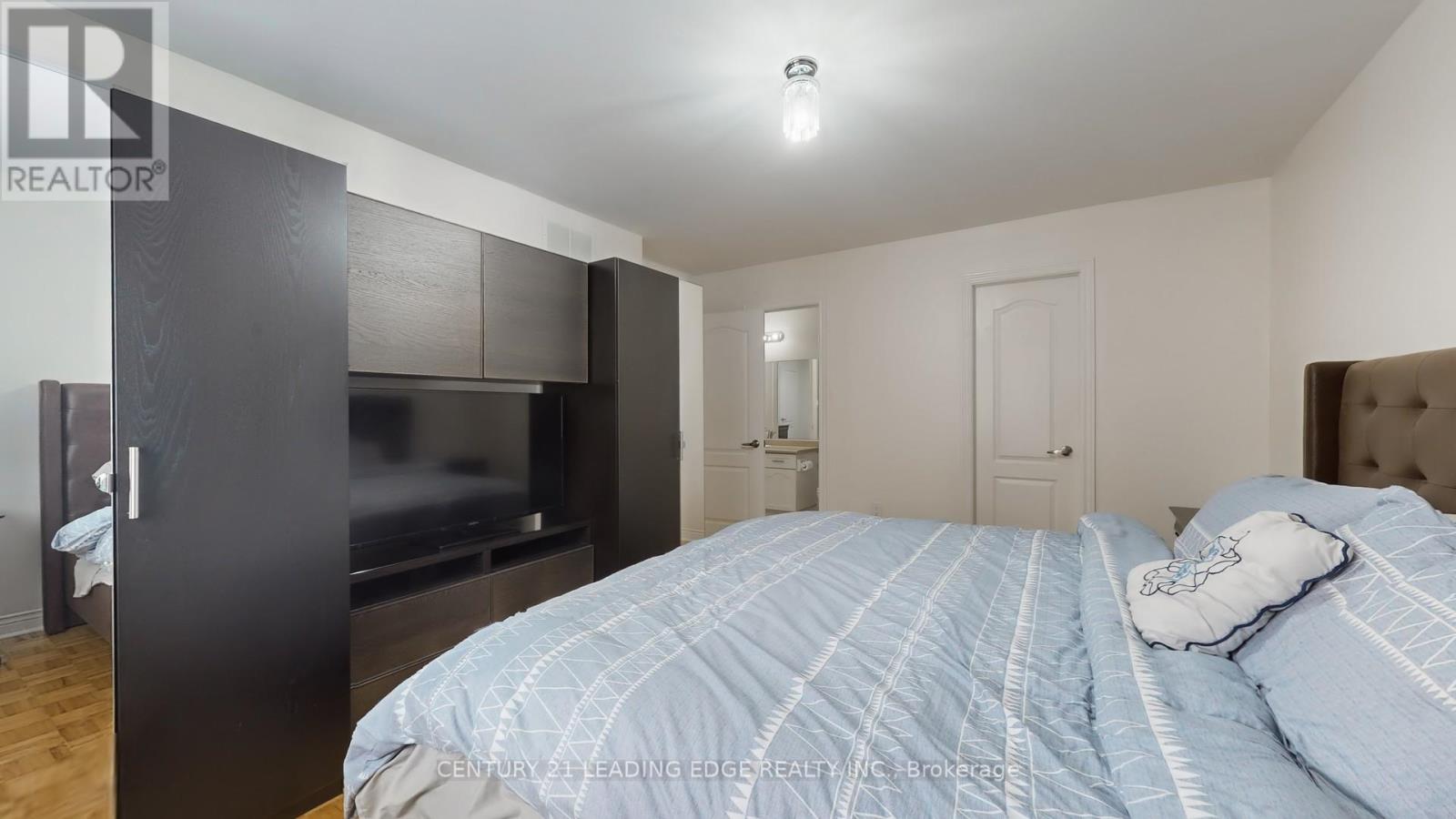 17 Pressed Brick Drive, Brampton, Ontario  L6V 4K3 - Photo 22 - W12206357