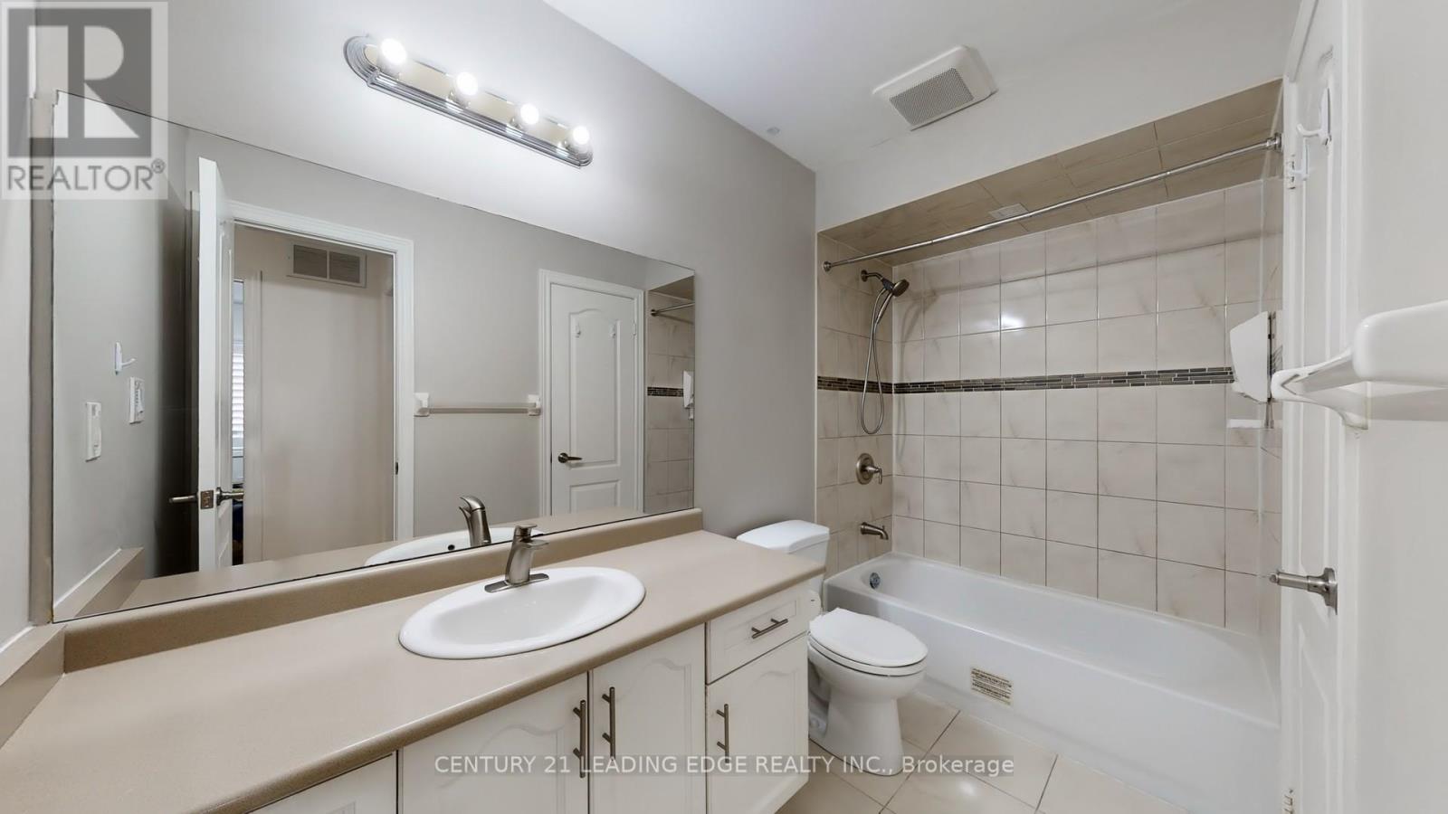 17 Pressed Brick Drive, Brampton, Ontario  L6V 4K3 - Photo 30 - W12206357
