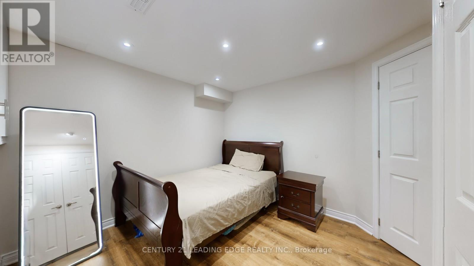 17 Pressed Brick Drive, Brampton, Ontario  L6V 4K3 - Photo 36 - W12206357