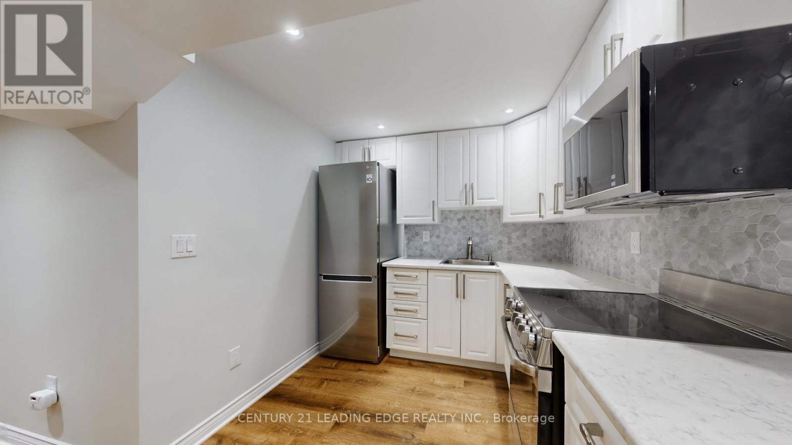 17 Pressed Brick Drive, Brampton, Ontario  L6V 4K3 - Photo 39 - W12206357