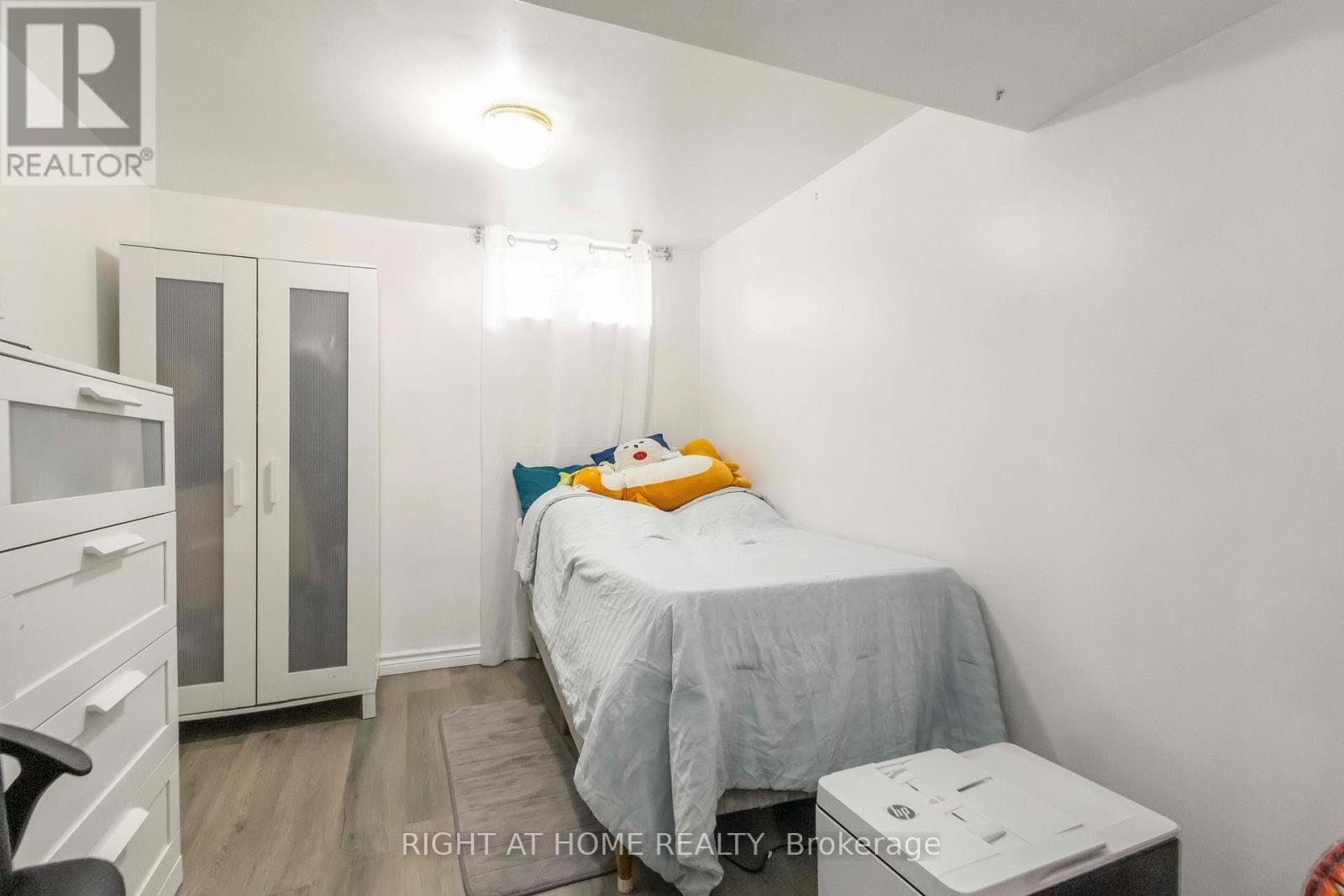 16 Frith Road, Toronto, Ontario  M3N 1G1 - Photo 24 - W12206360