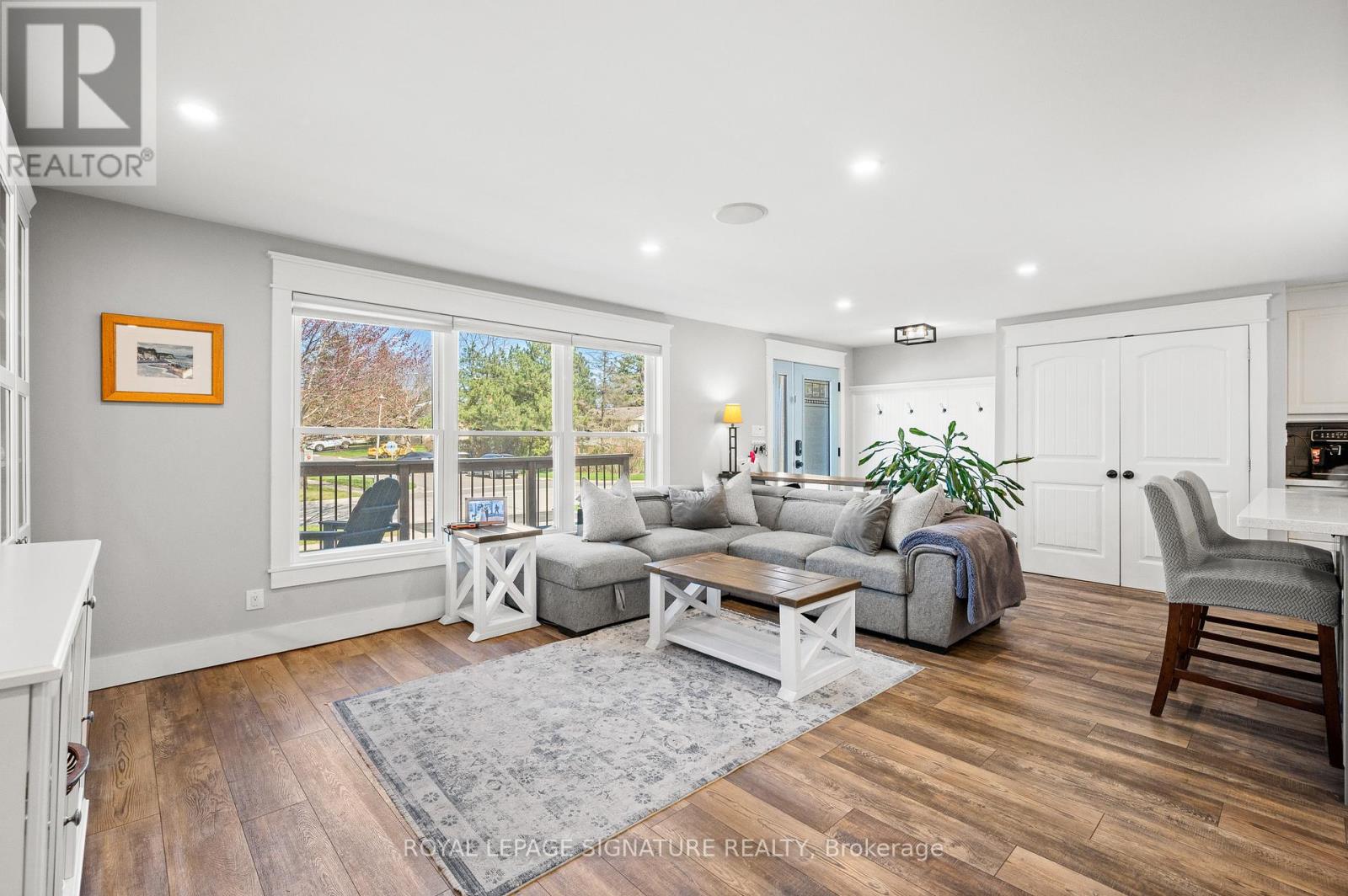 756 Frobisher Boulevard, Milton, Ontario  L9T 3H8 - Photo 6 - W12206367