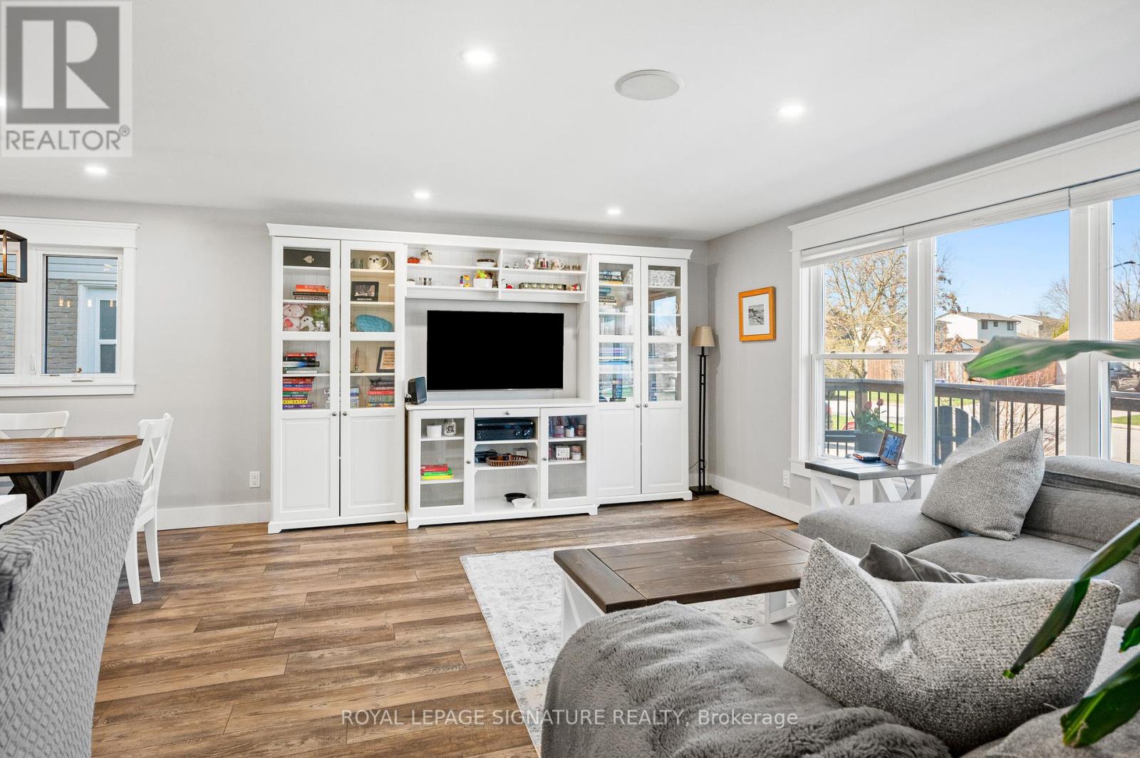 756 Frobisher Boulevard, Milton, Ontario  L9T 3H8 - Photo 7 - W12206367