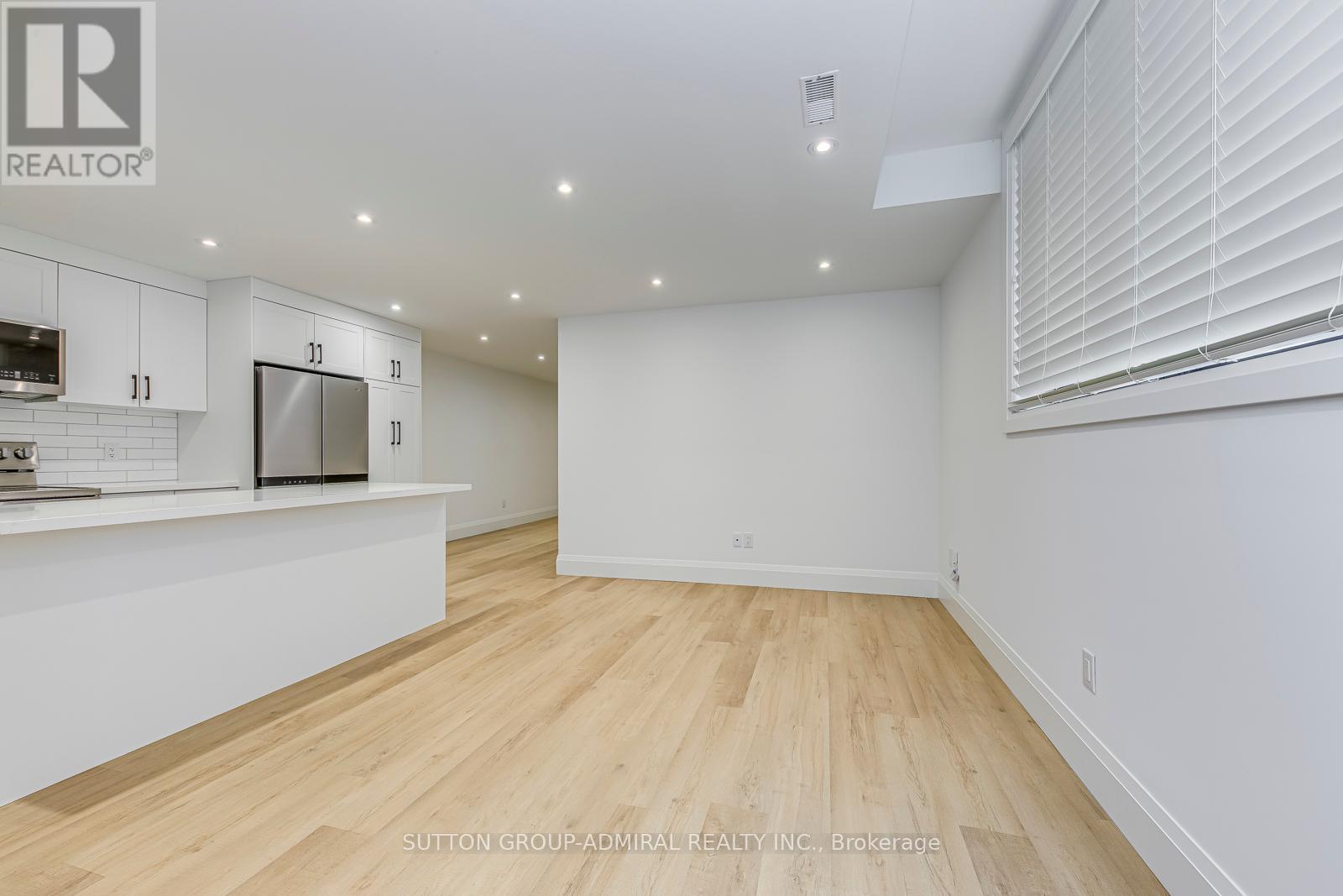 1026 Roosevelt Road, Mississauga, Ontario  L5G 3Y8 - Photo 39 - W12203697