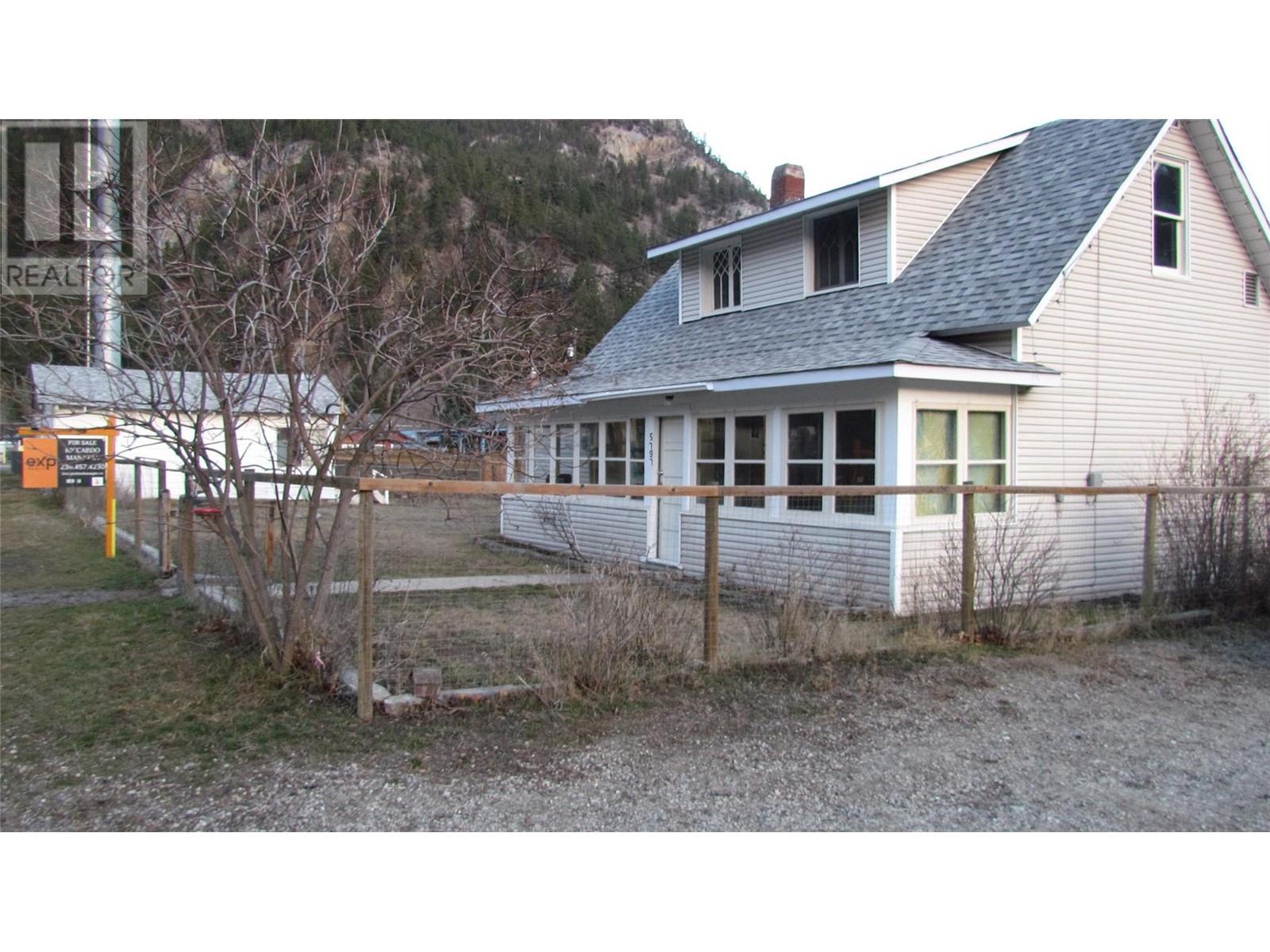 5797 Irene Street, Hedley, British Columbia  V0X 1K0 - Photo 2 - 10351352